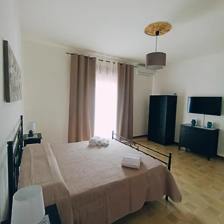 Guest house Pianofilecciarooms