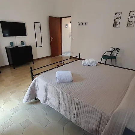 Guest house Pianofilecciarooms *