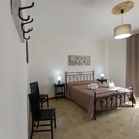 Pianofilecciarooms Guest house Salemi