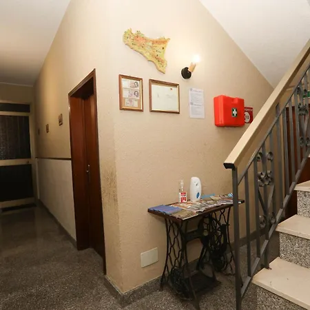 Pianofilecciarooms 3* Salemi
